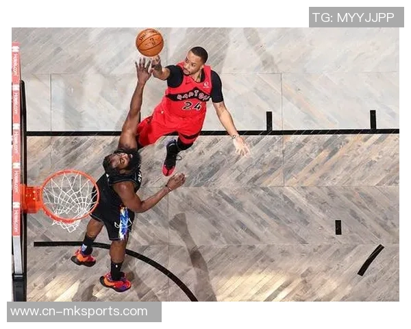 布歇表现出色半场砍下17分7板正负值高达23助球队领先