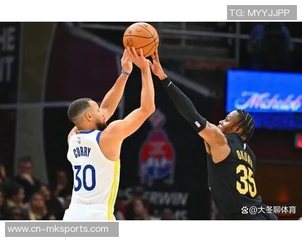 骑士双塔轻松发威小莫布里与阿伦双双收获两双数据